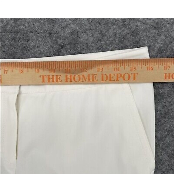 Lafayette 148 Beautiful white trousers.  Wide leg. Gorgeous fabric ! - Picture 4 of 5